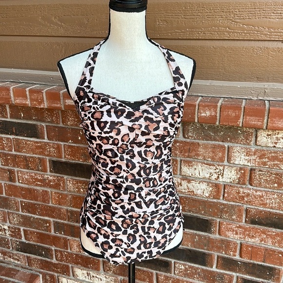 Aqua Eve Leopard Print One Piece Halter Tummy Control Slimming Swimsuit Size L - Picture 1 of 5